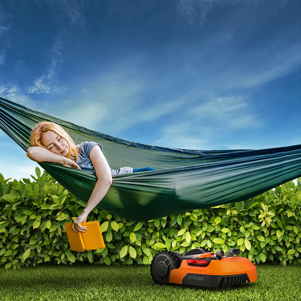 WORX Landroid M WR142E Mähroboter/Akkurasenmäher für Gärten bis 700 m2, Selbstfahrender Rasenmäher für einen ordentlichen Rasenschnitt